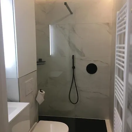 4 Pers Met Frontaal Zeezicht & Prive Zwembad Οστένδη