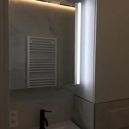 Apartment 4 Pers Met Frontaal Zeezicht & Prive Zwembad