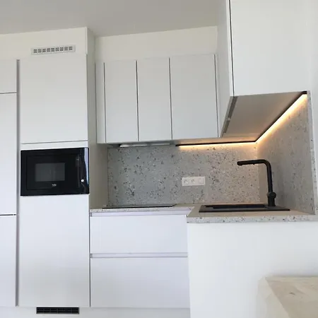 4 Pers Met Frontaal Zeezicht & Prive Zwembad Apartment *