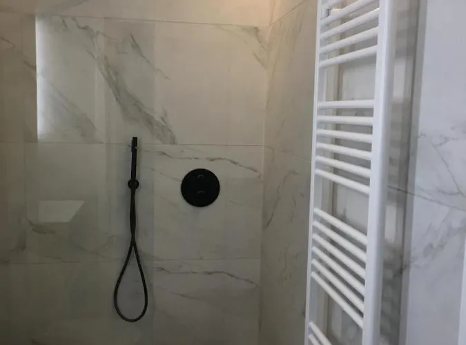 4 Pers Met Frontaal Zeezicht & Prive Zwembad Ostende