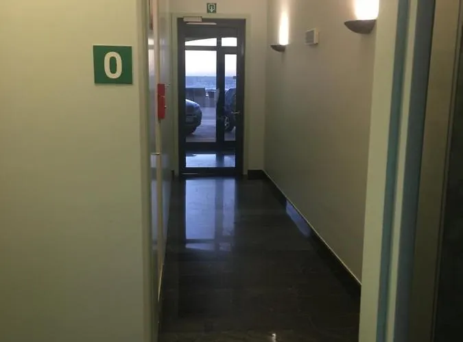 4 Pers Met Frontaal Zeezicht & Prive Zwembad Apartment Ostende